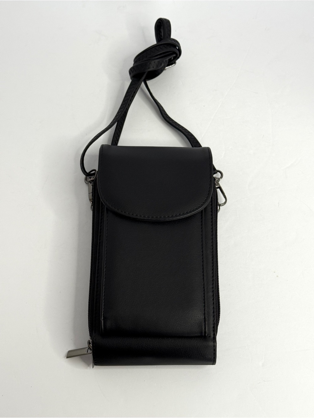 @Design Classic Black Crossbody Phone Bag